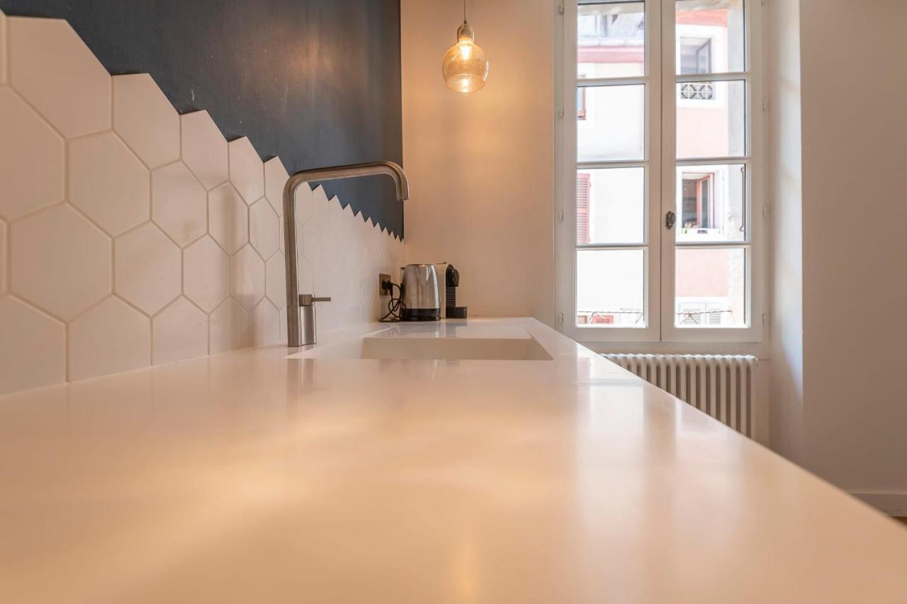 Spacious Apartment Rated 4 Stars In The Heart Of The Old Town Annecy Exterior photo